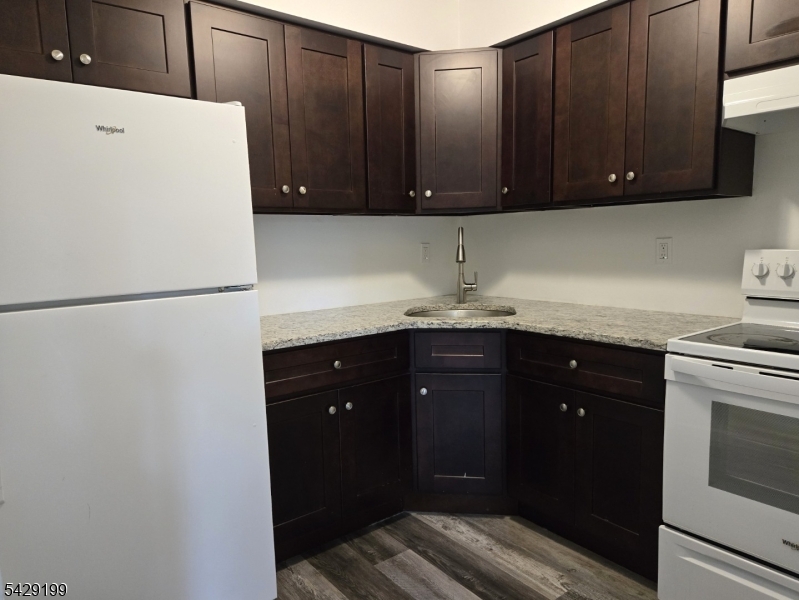 1041 Ridge St B 59 Property Photo 2