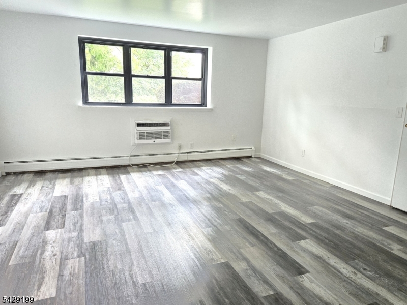 1041 Ridge St B 59 Property Photo 4