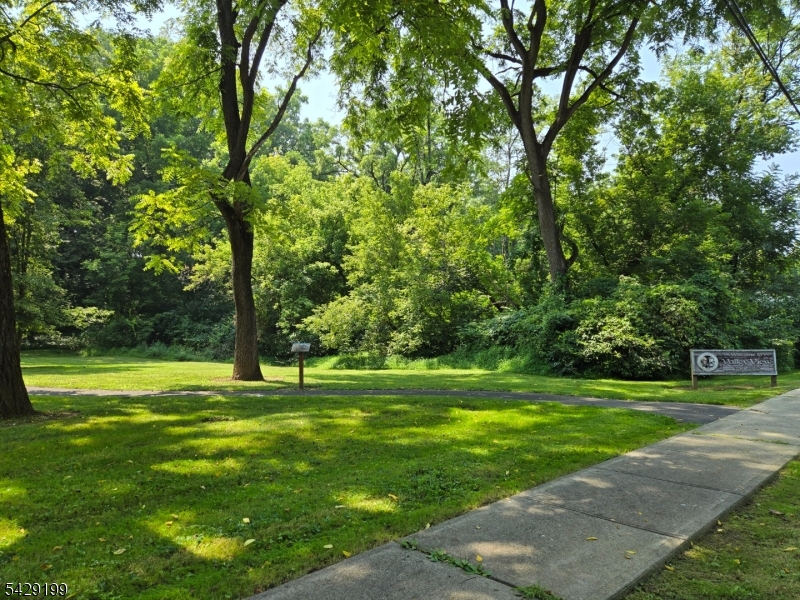 1041 Ridge St B 59 Property Photo 17