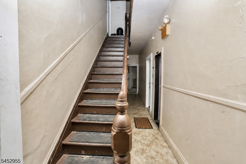 27 Augusta St Property Photo 3