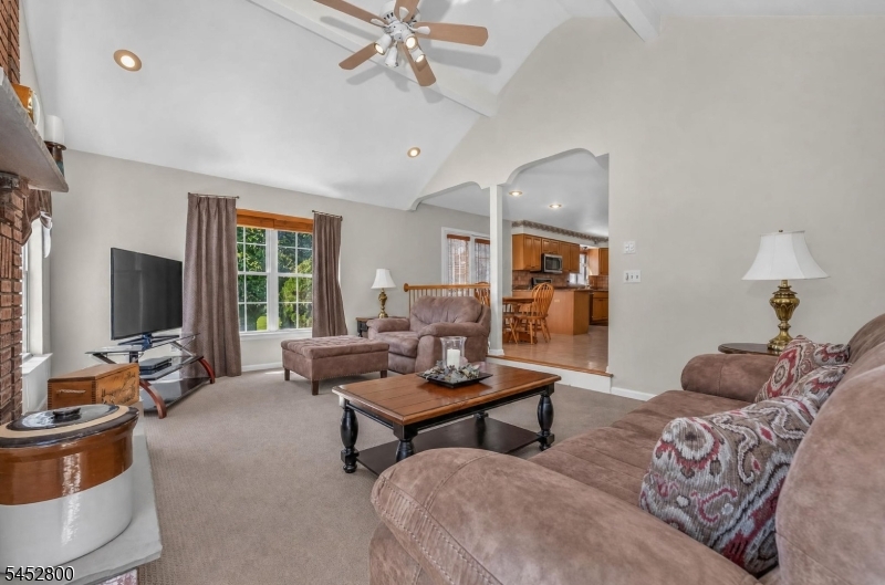 22 Mott Way Property Photo 10