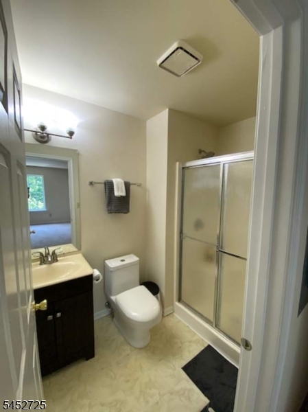 105 Village Dr Property Photo 7