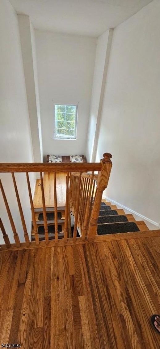 655 4th St Property Photo 4