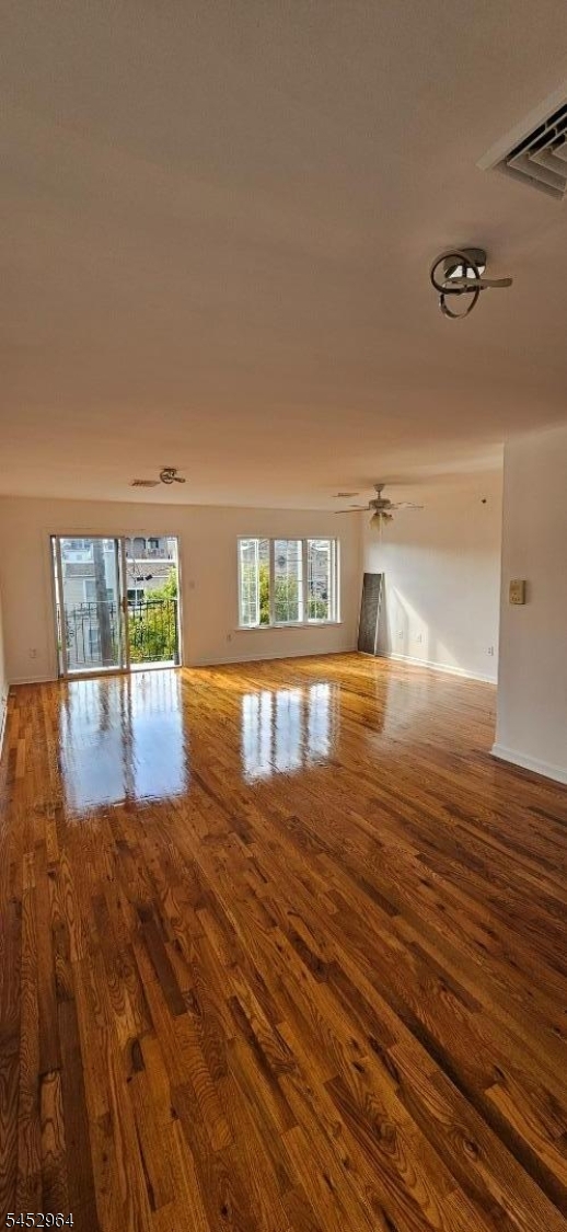 655 4th St Property Photo 5