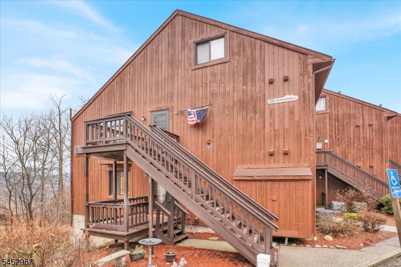 1 Purgatory Ct 9 Property Photo 1
