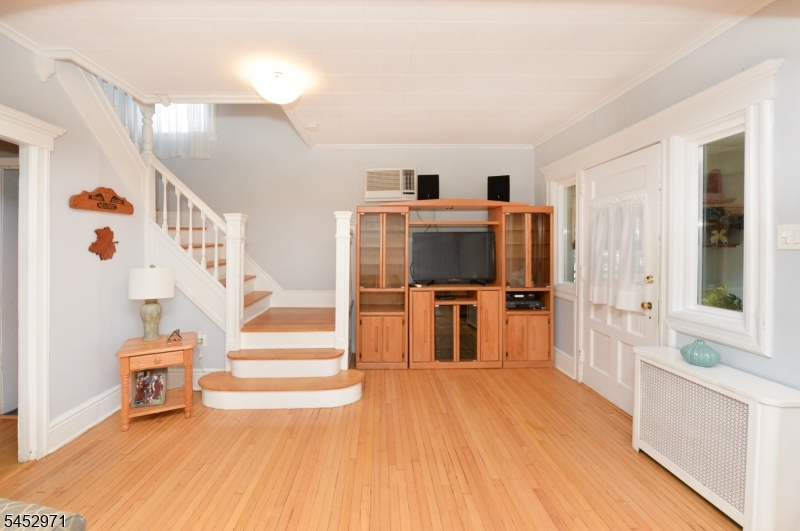 70 Fontaine Ave Property Photo 5