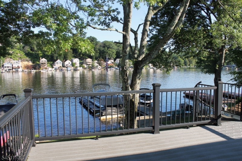 28 Benedict Dr Property Photo 3