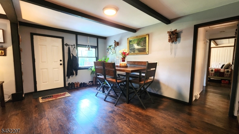 5 W Shaytown Rd Property Photo 12