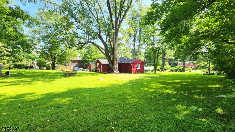 5 W Shaytown Rd Property Photo 24
