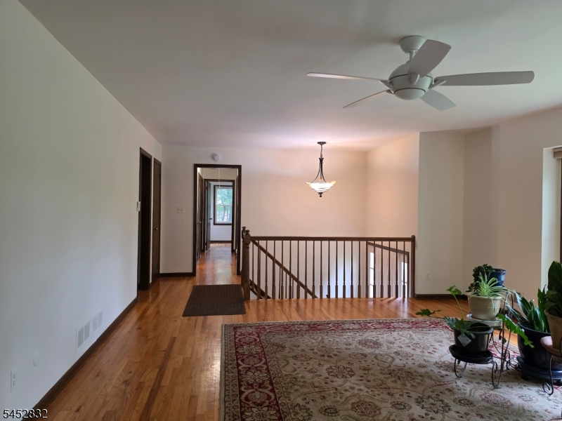 154 Hillside Ave Property Photo 12