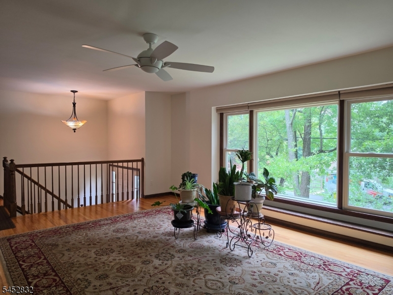 154 Hillside Ave Property Photo 13