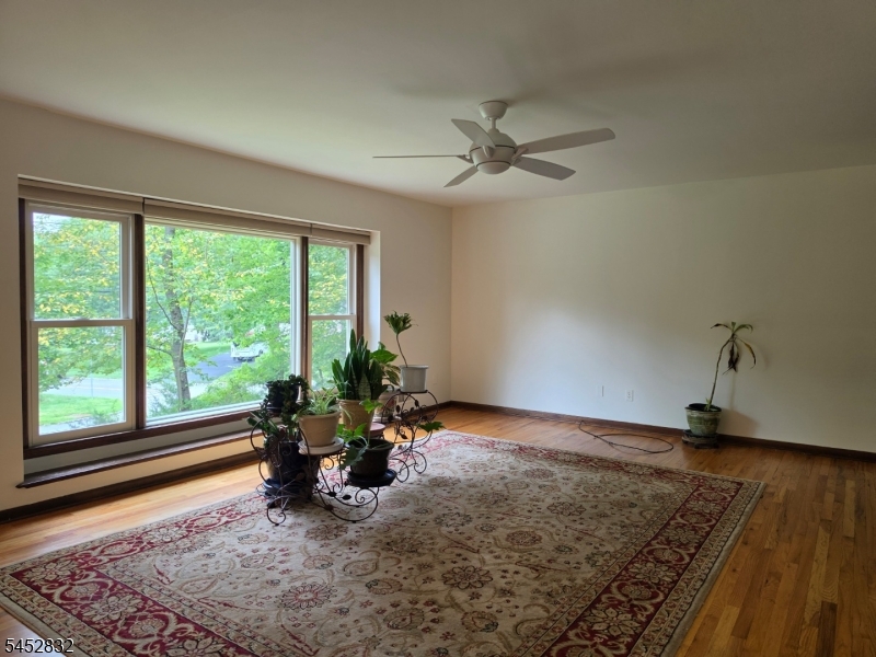 154 Hillside Ave Property Photo 14