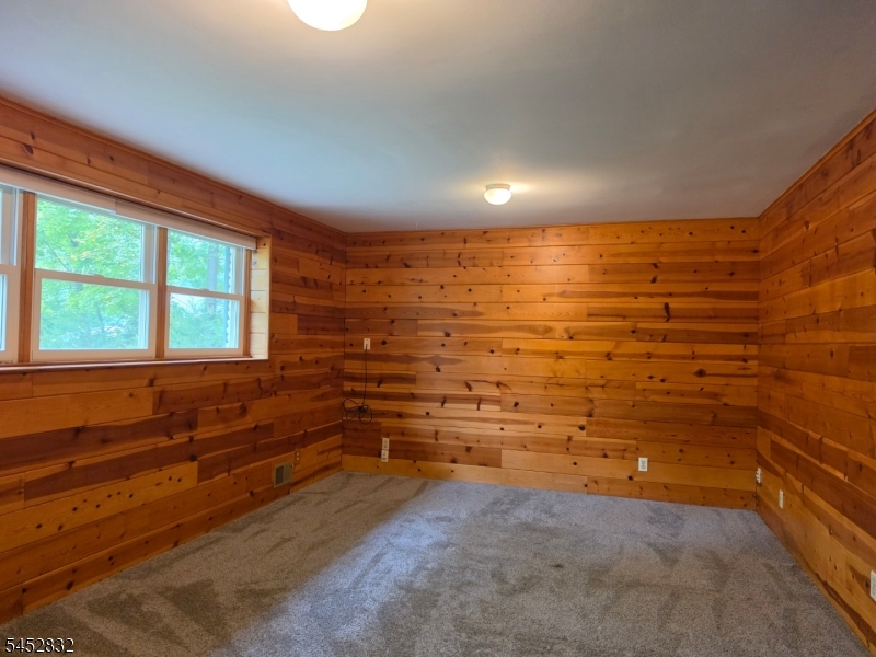 154 Hillside Ave Property Photo 16