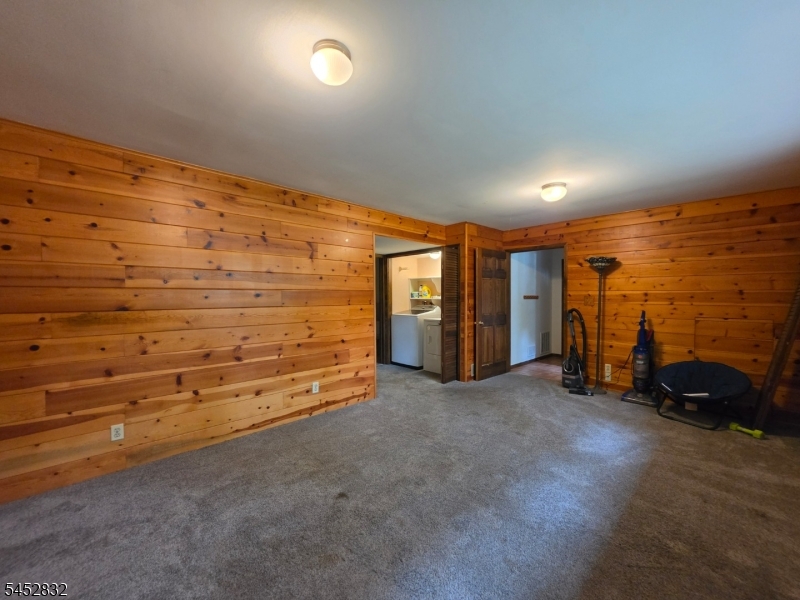 154 Hillside Ave Property Photo 18