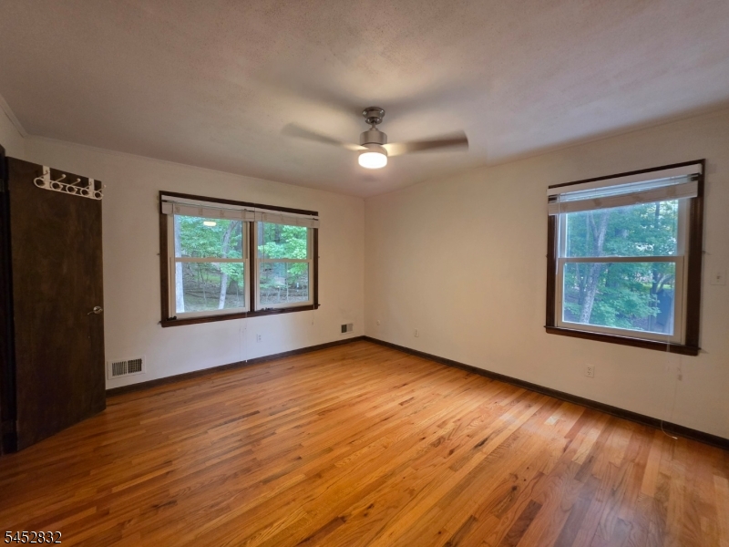 154 Hillside Ave Property Photo 23
