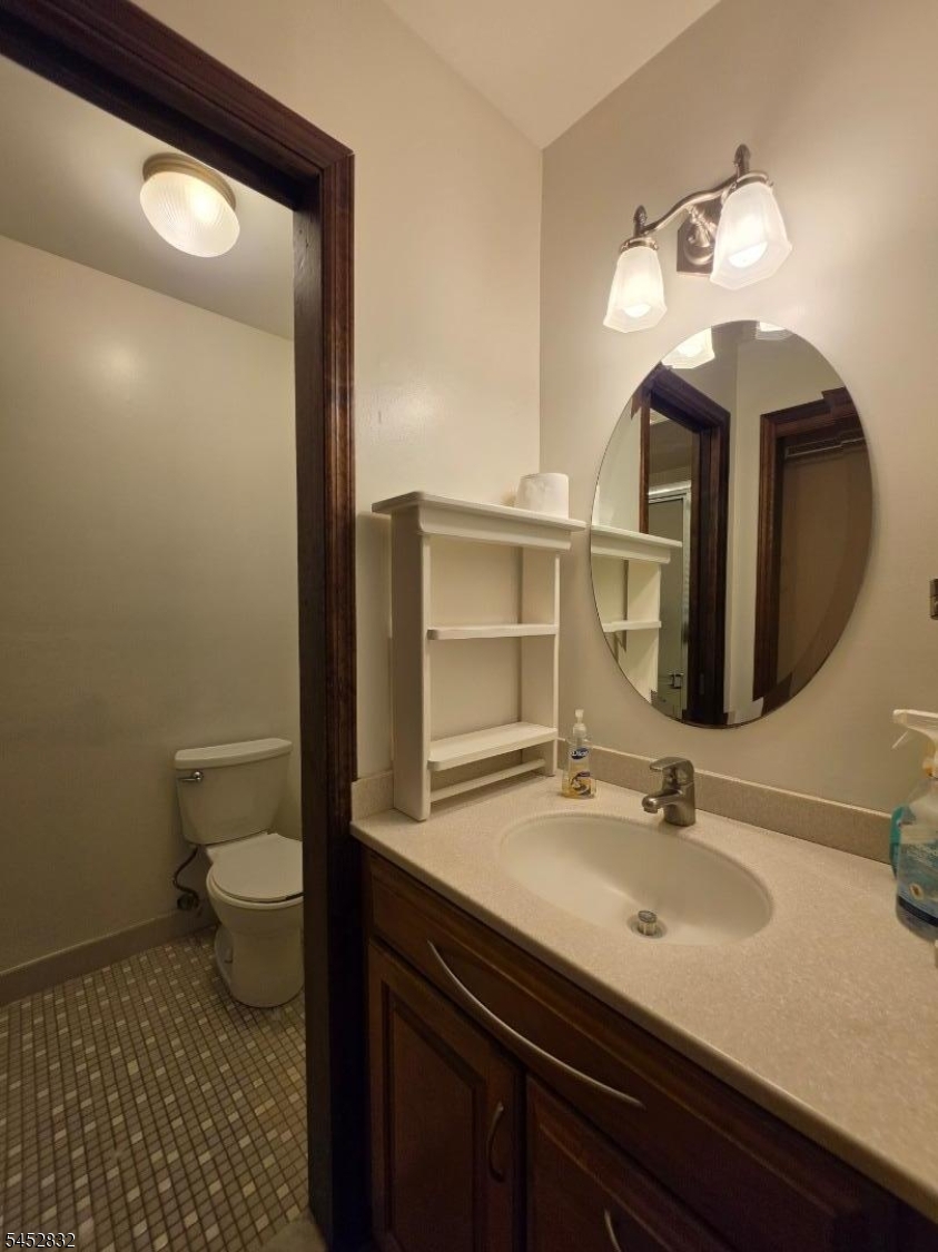 154 Hillside Ave Property Photo 25