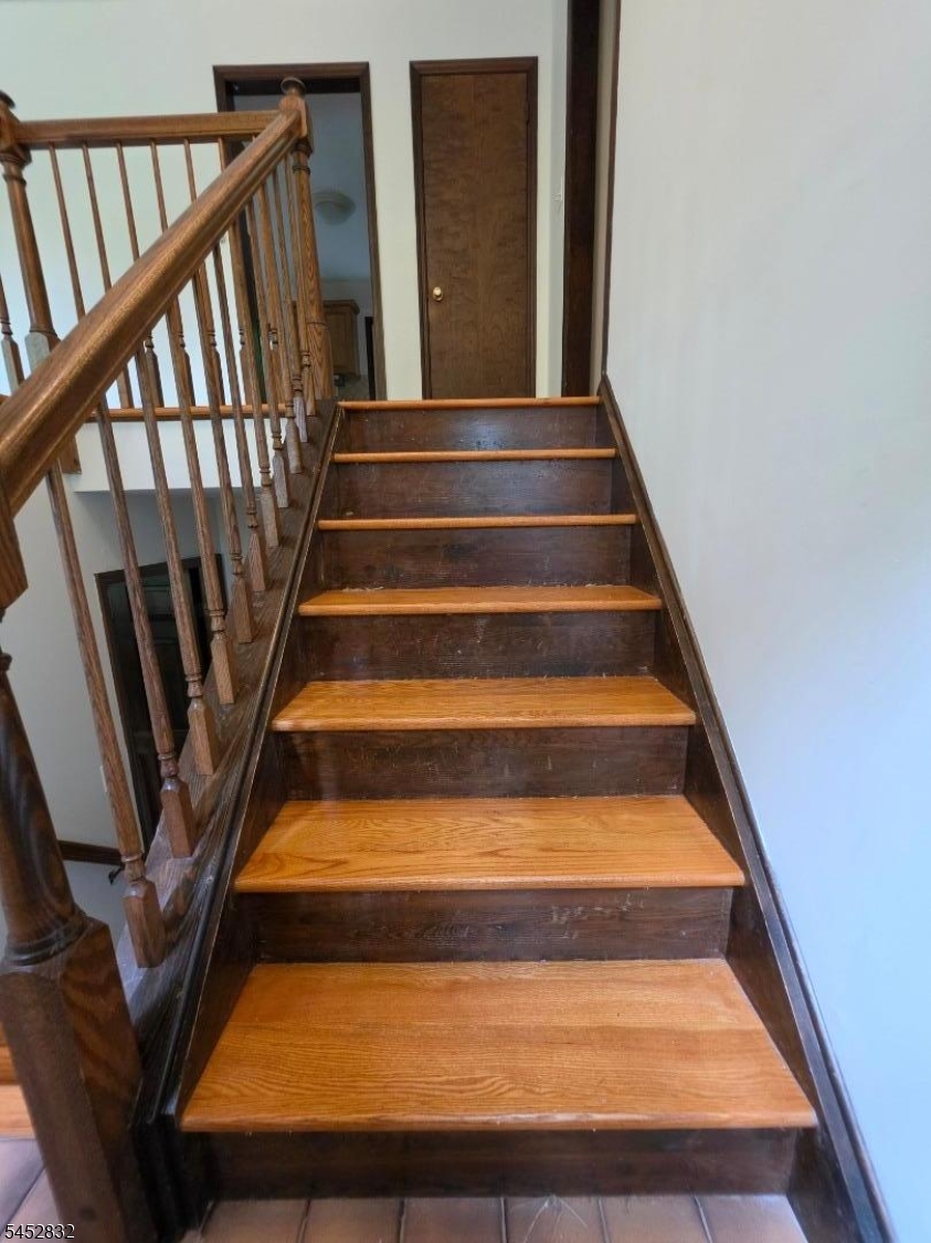 154 Hillside Ave Property Photo 34