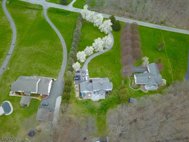 38 Dyer Rd Property Photo 4