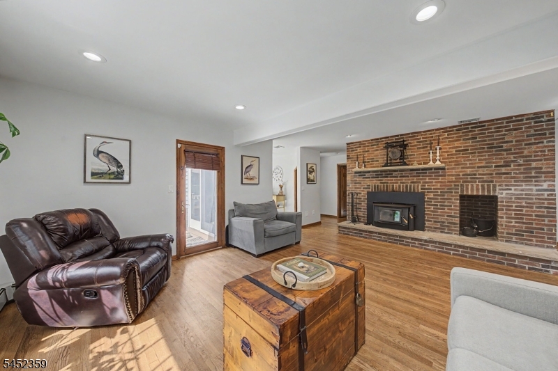38 Dyer Rd Property Photo 9