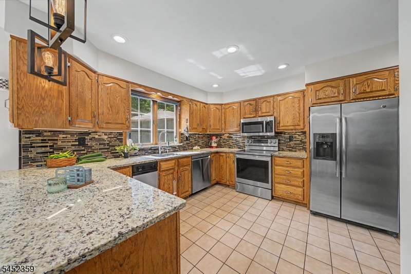 38 Dyer Rd Property Photo 14