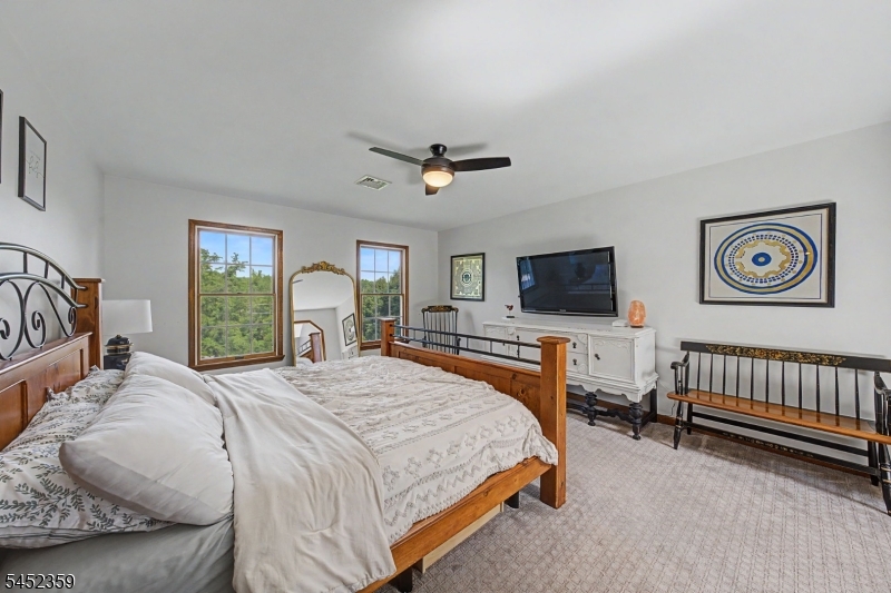 38 Dyer Rd Property Photo 22
