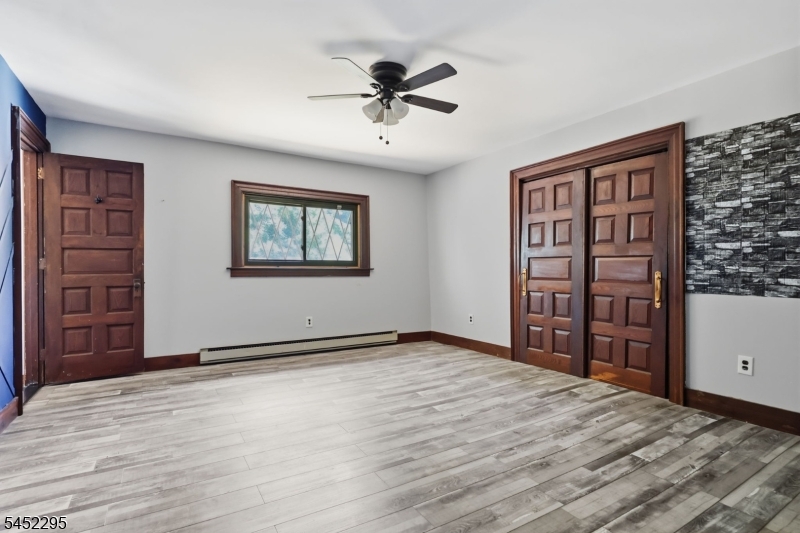 319 Oaklawn Ave Property Photo 22