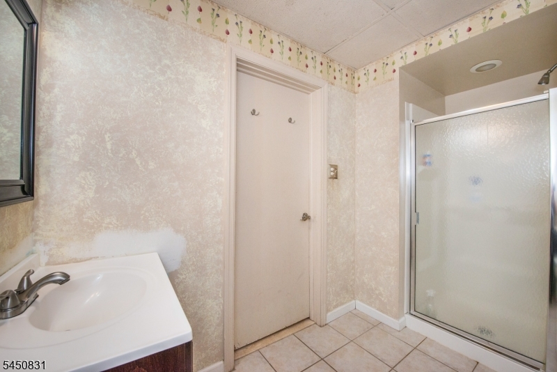9 Morse Ave Property Photo 16
