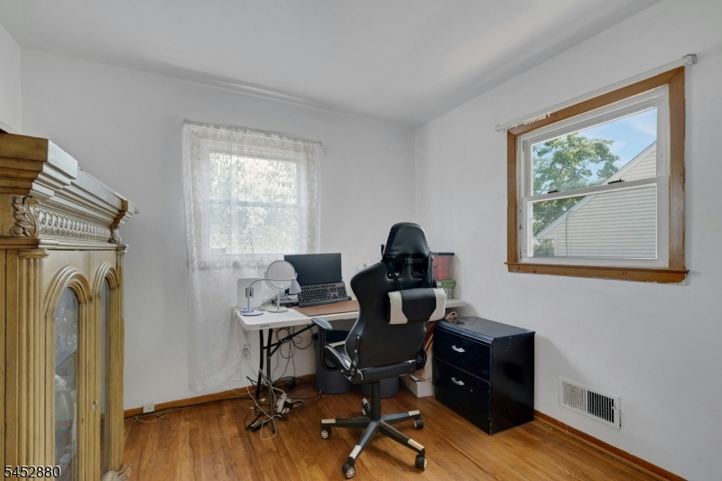 48 Doherty Dr S Property Photo 17