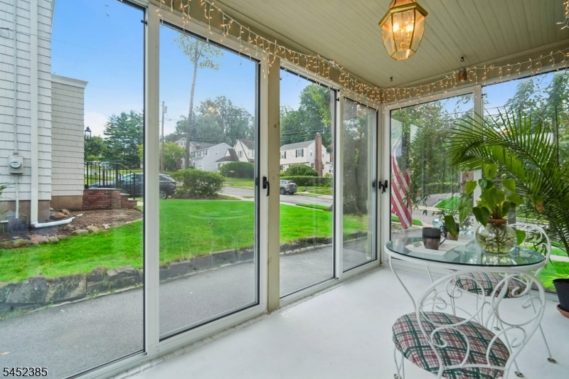 68 Linden Ave Property Photo 19
