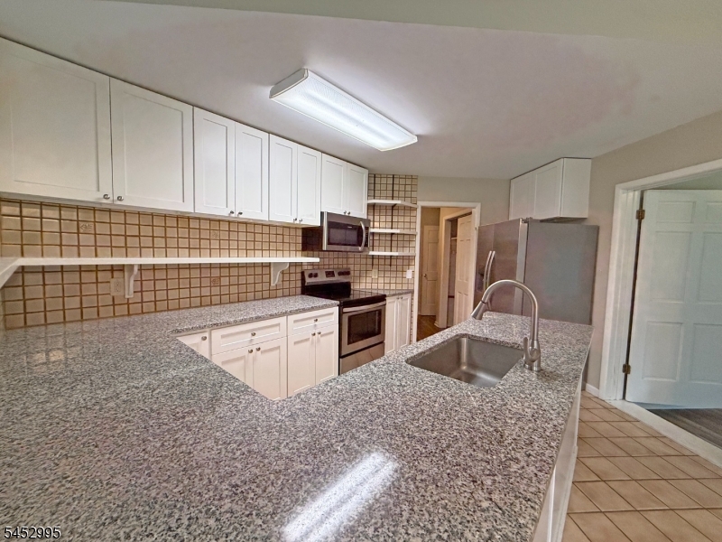 38 Deckertown Tpke Property Photo 11
