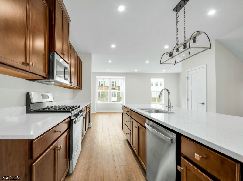 9 Peckwell St Property Photo 5