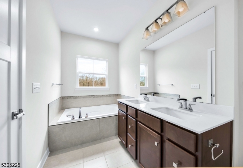 9 Peckwell St Property Photo 19