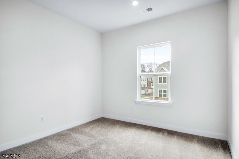 9 Peckwell St Property Photo 21