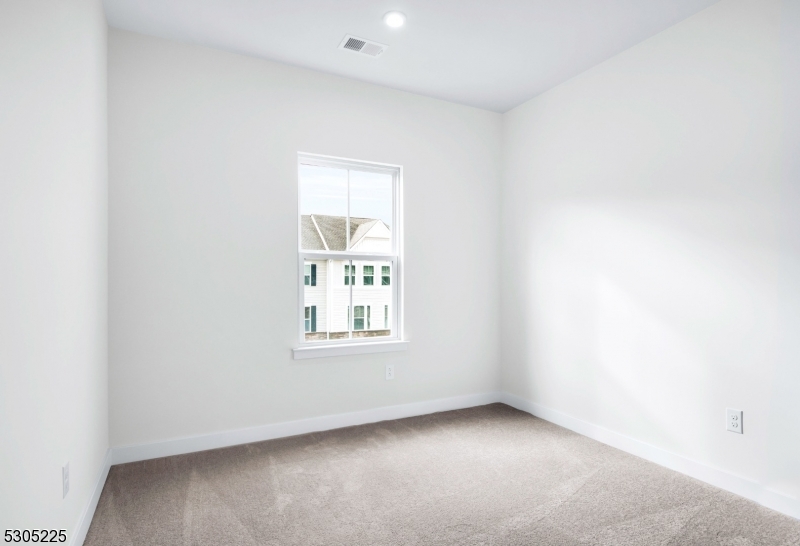 9 Peckwell St Property Photo 22