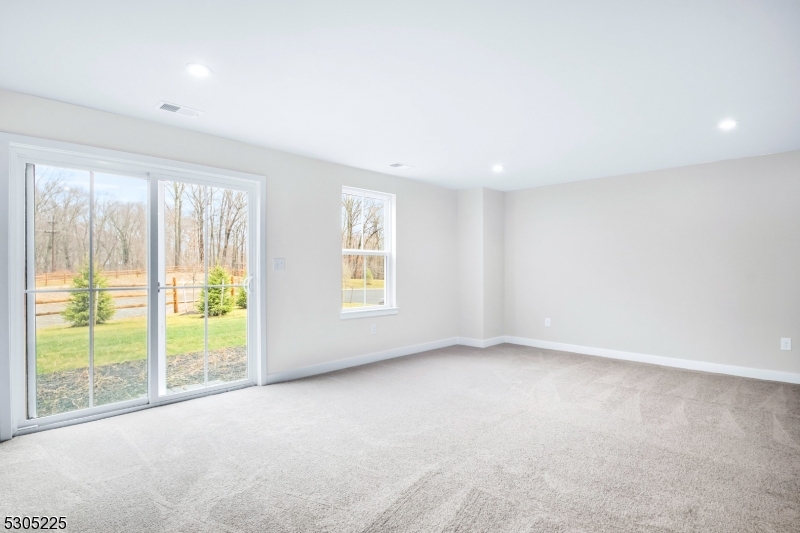 9 Peckwell St Property Photo 25