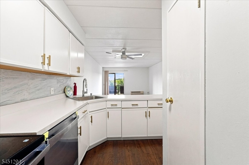 5 Linden St 6i Property Photo 11