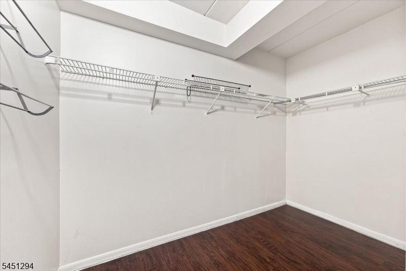 5 Linden St 6i Property Photo 16