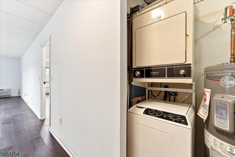 5 Linden St 6i Property Photo 20