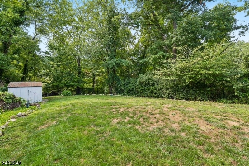 2 Elizabeth Pl Property Photo 19