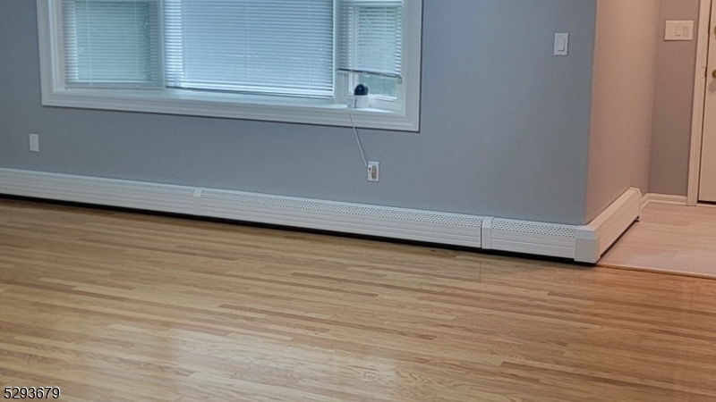 4 Deerfield Rd Property Photo 5