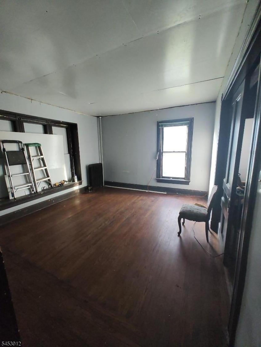 20 Grand Ave Property Photo 7