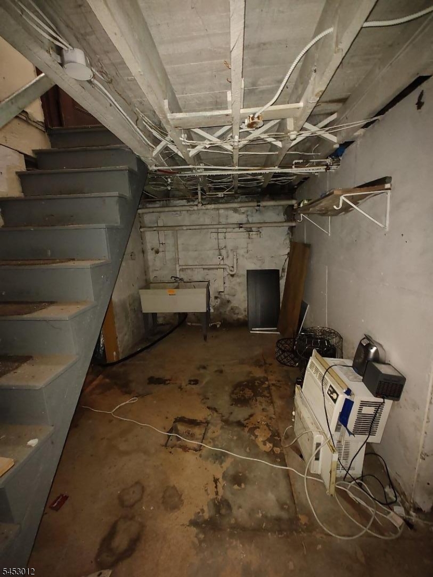 20 Grand Ave Property Photo 24