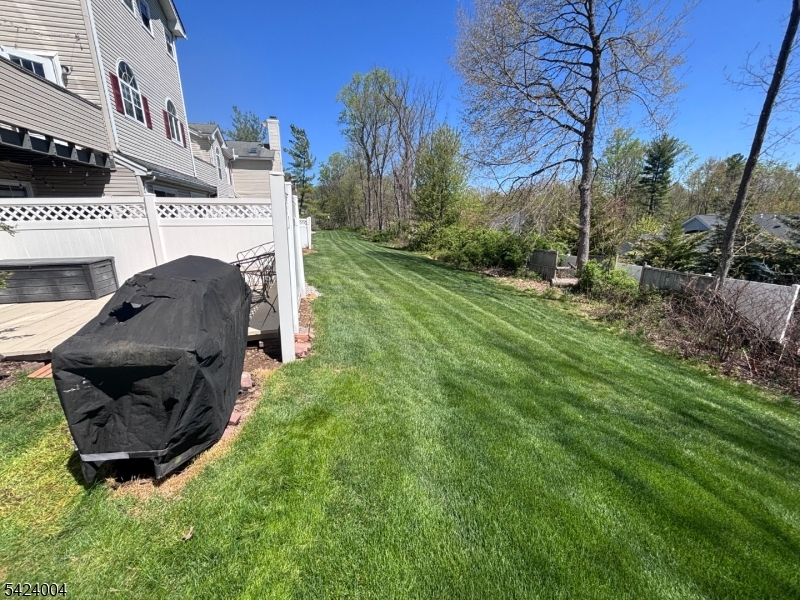 66 Witherspoon Ct Property Photo 4