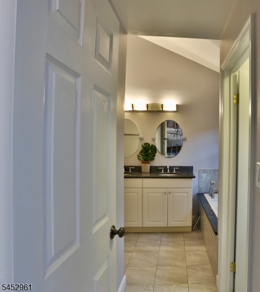 1006 Timberbrooke Drive Property Photo 12