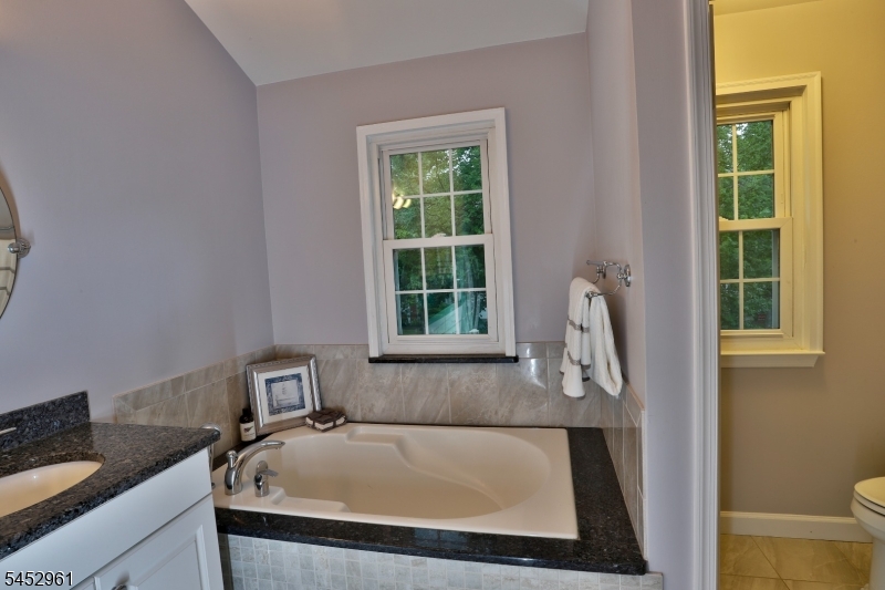 1006 Timberbrooke Drive Property Photo 15