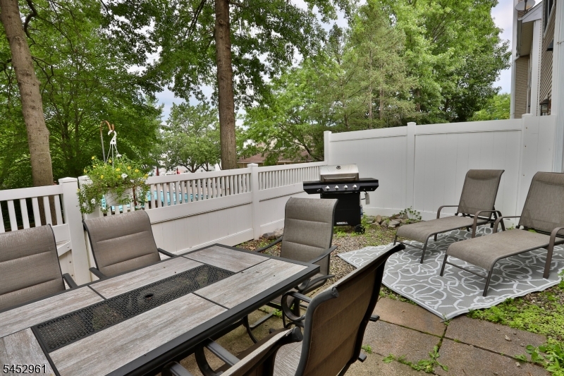 1006 Timberbrooke Drive Property Photo 21