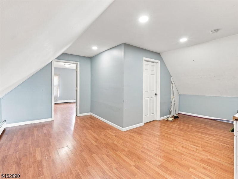132 4th St Property Photo 12