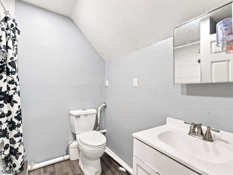 132 4th St Property Photo 16