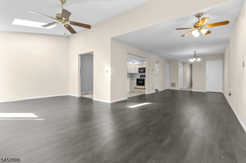 6 Elm Ter Property Photo 5