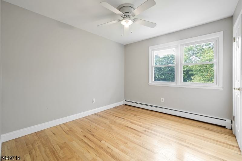 2 Stiles Ln Property Photo 23